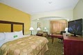 La Quinta Inn & Suites DFW Airport West - Bedford image 5