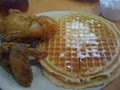 Lo Los Chicken & Waffles image 2