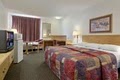 Red Roof Inn image 6