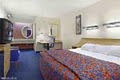 Red Roof Inn image 9