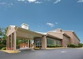 Econo Lodge  Inn & Suites Ft. Jackson image 1