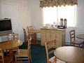 Econo Lodge image 4