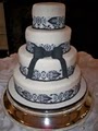 Maples Wedding Cakes image 3