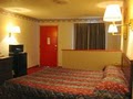 Red Carpet Inn image 2