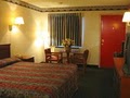Red Carpet Inn image 3