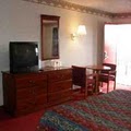 Red Carpet Inn image 8