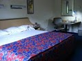 Red Roof Inn image 4