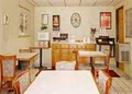 Econo Lodge image 3