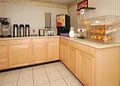 Econo Lodge image 4