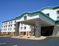 La Quinta Inn & Suites Sevierville image 4