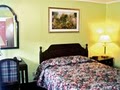 Pilgrim Inn & Cottages of Lakes Region image 4