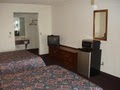 Country Inn Motel image 3