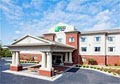 Holiday Inn Express Hotel Rocky Mount/Smith MountaLake image 1