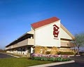 Red Roof Inn image 8